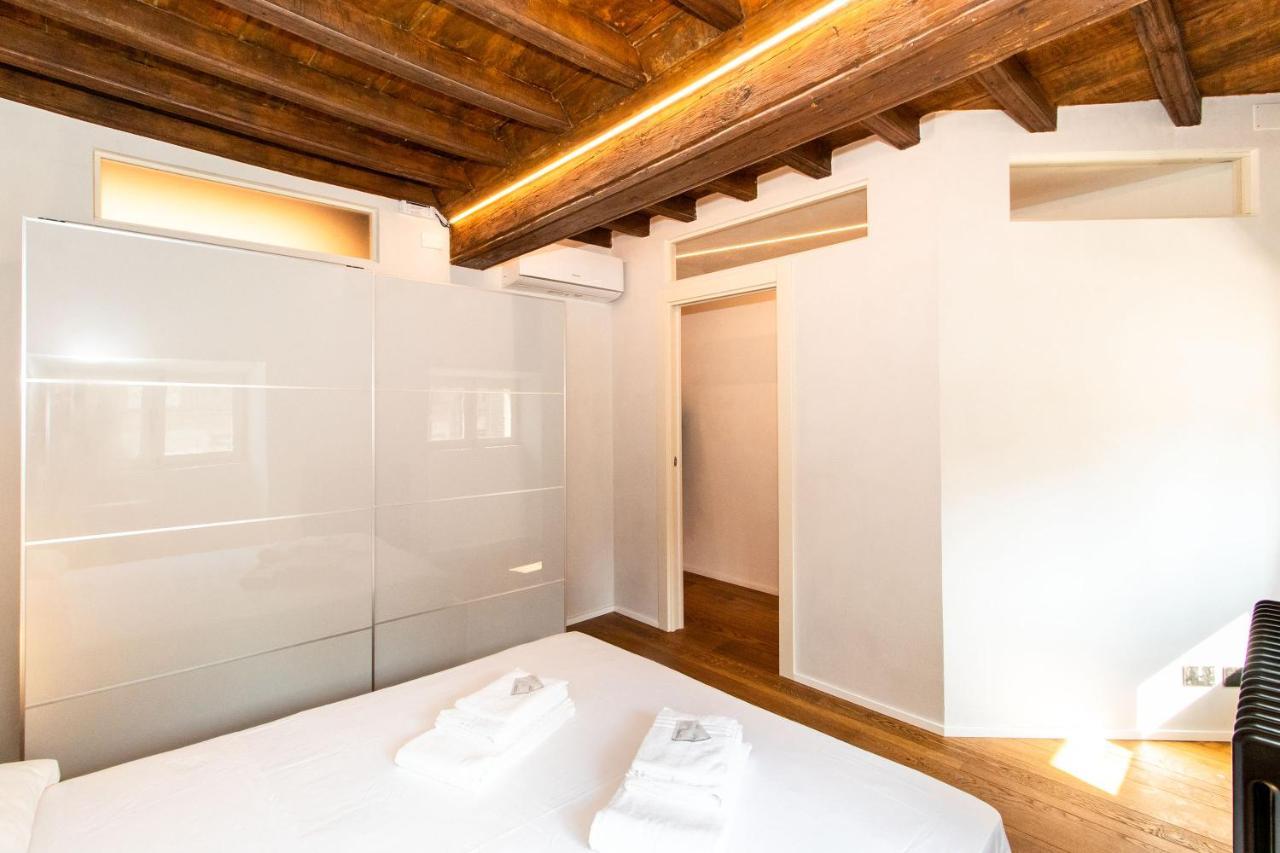 Stylish Quardilatero Romano Central Flat Turín Exterior foto