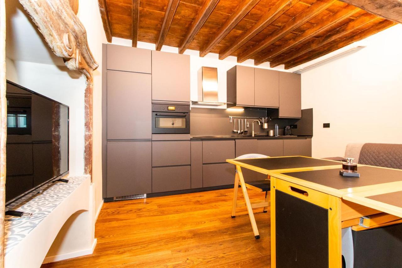 Stylish Quardilatero Romano Central Flat Turín Exterior foto